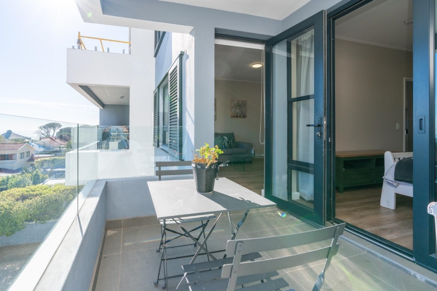 To Let 2 Bedroom Property for Rent in Vredehoek Western Cape